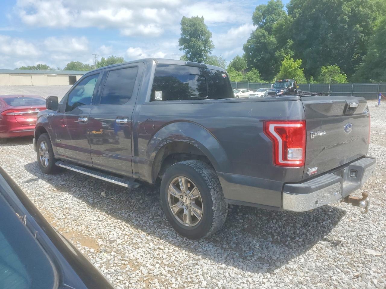2015 Ford F-150 - Фото 2