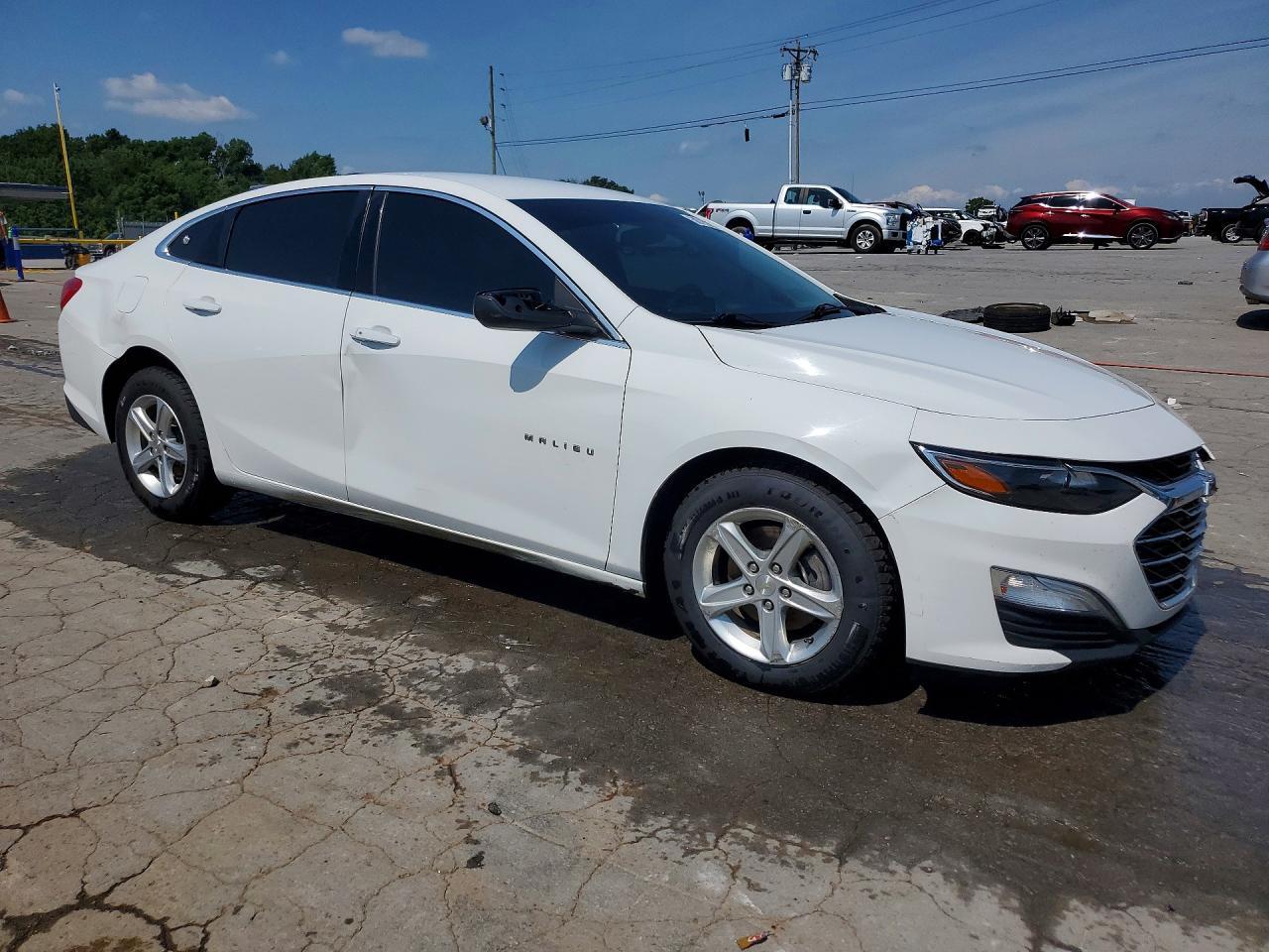 2020 Chevrolet Malibu Ls - Фото 4