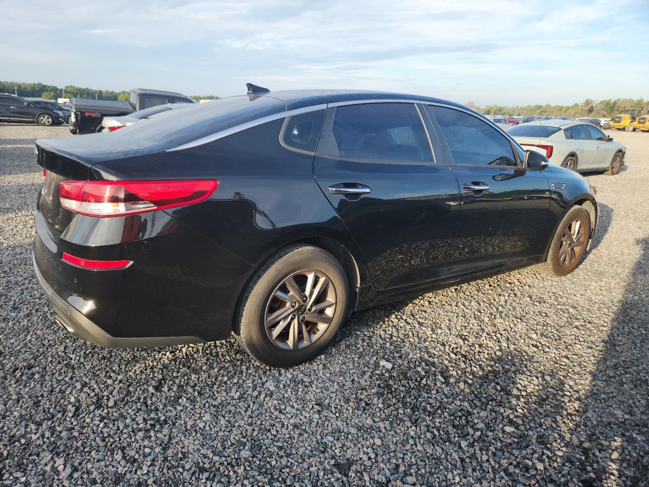 2020 Kia Optima Lx - Фото 3