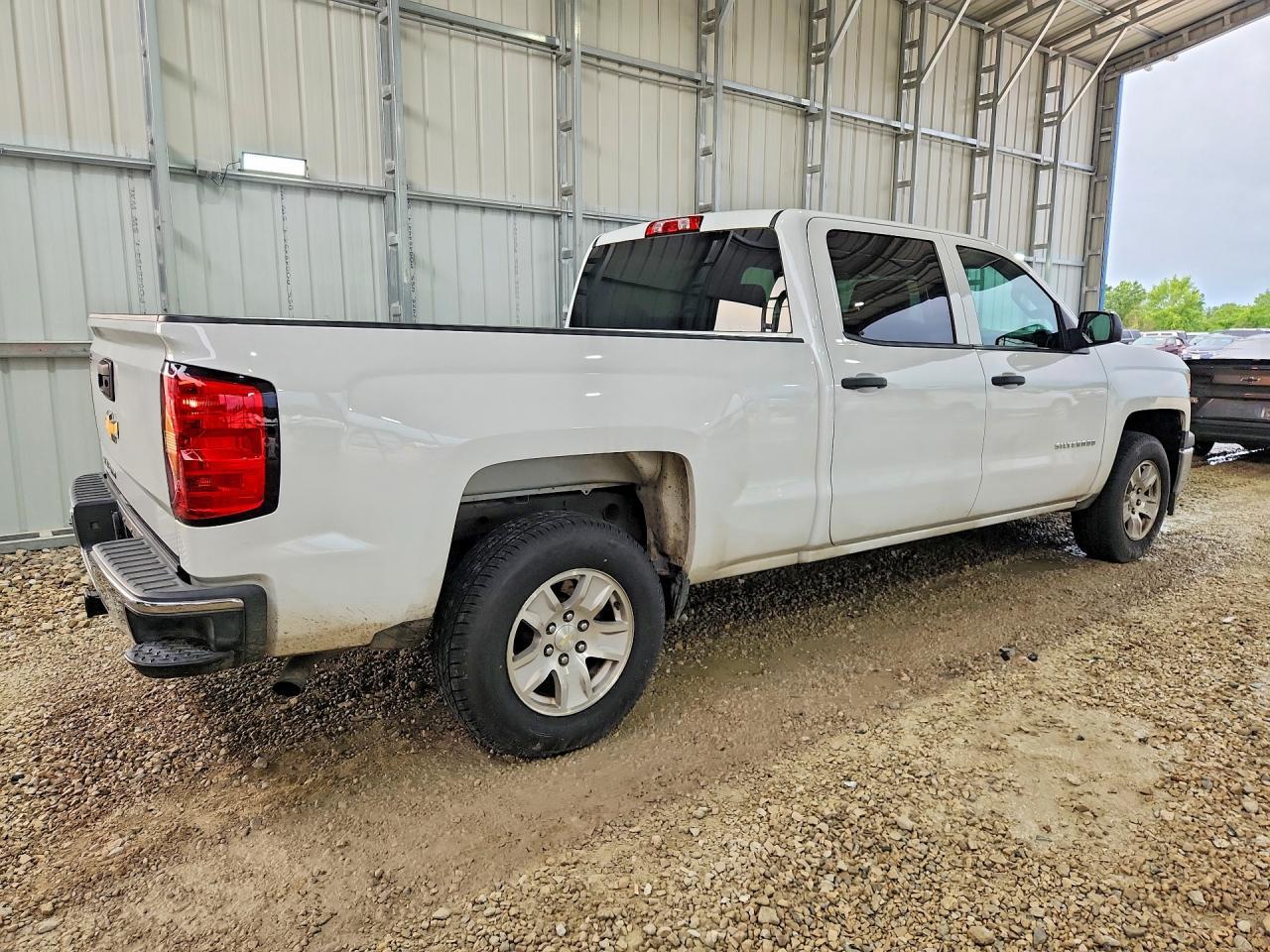 2015 Chevrolet Silverado C1500 - Image 3