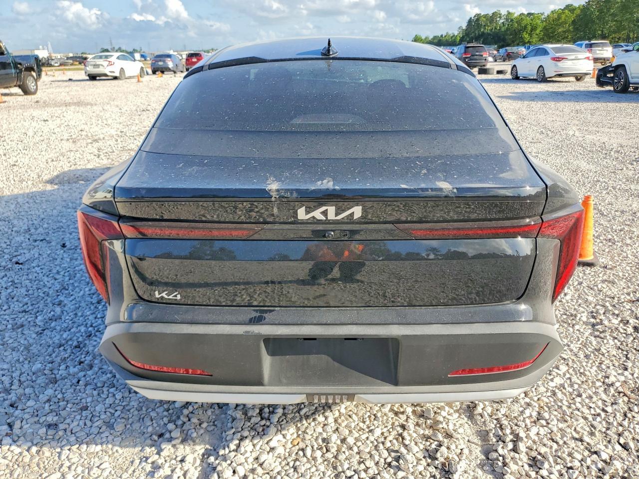 2026 Kia K4 Lxs - Image 6
