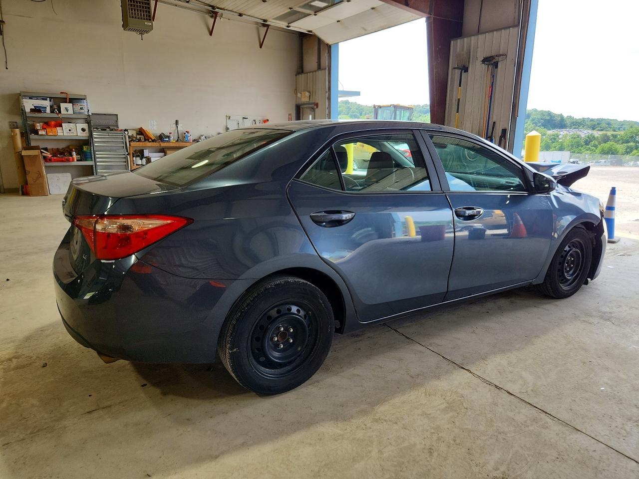 2019 Toyota Corolla Le - Фото 3