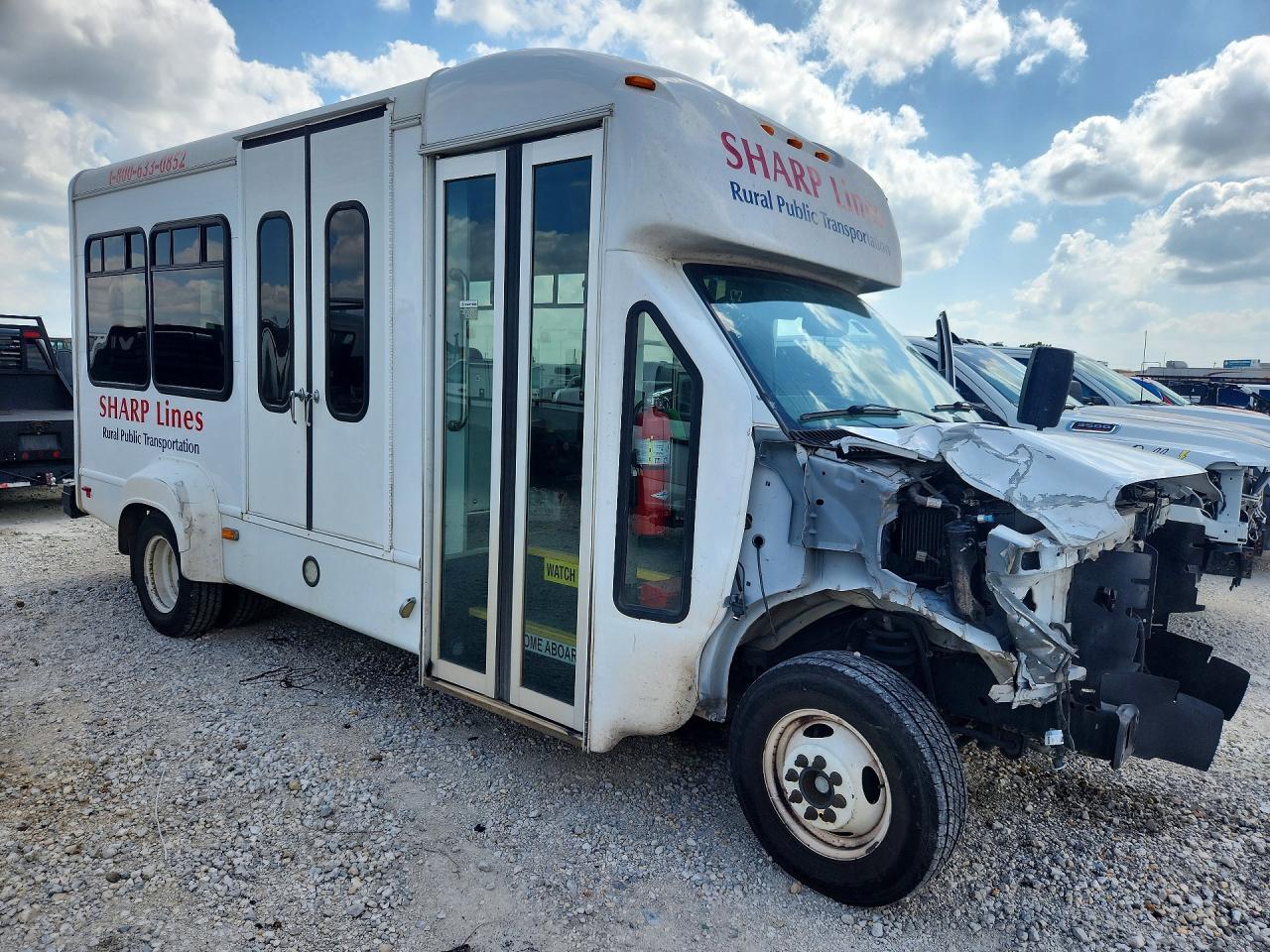 2021 Ford E350 Shuttle Bus - Фото 4