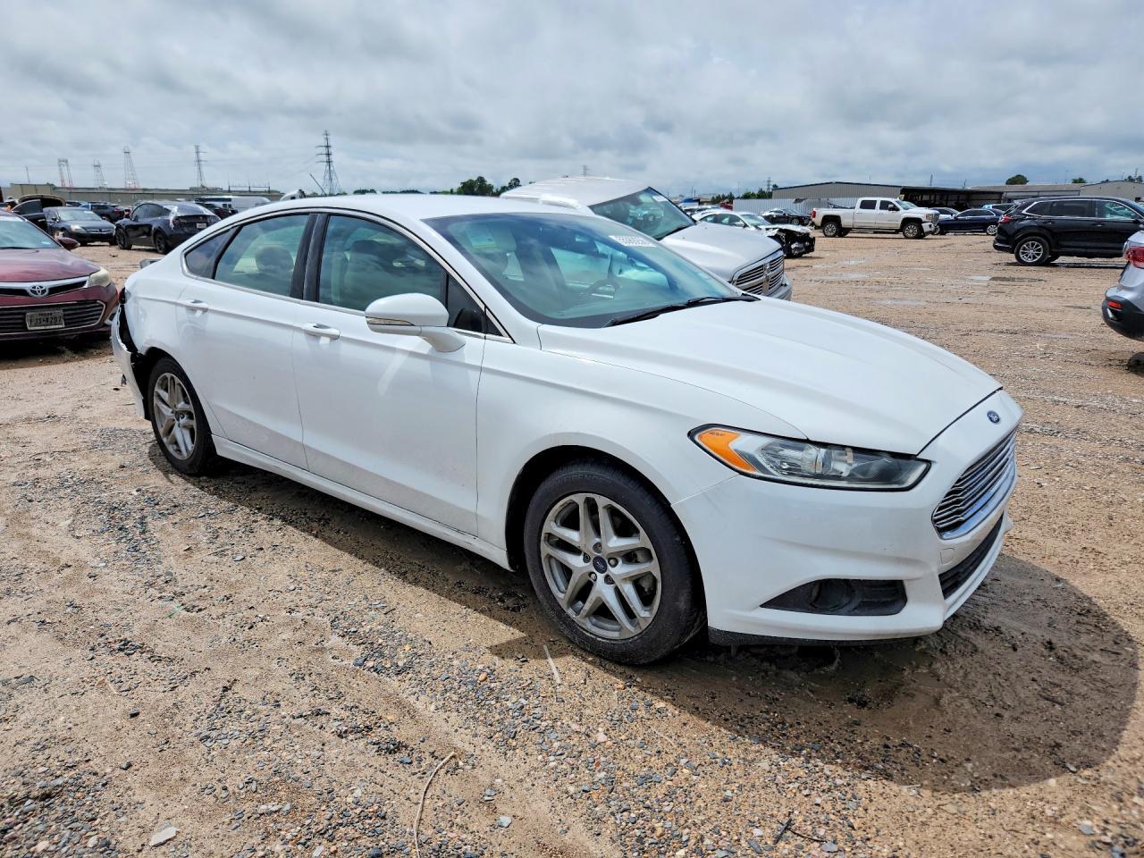 2016 Ford Fusion Se - Фото 4