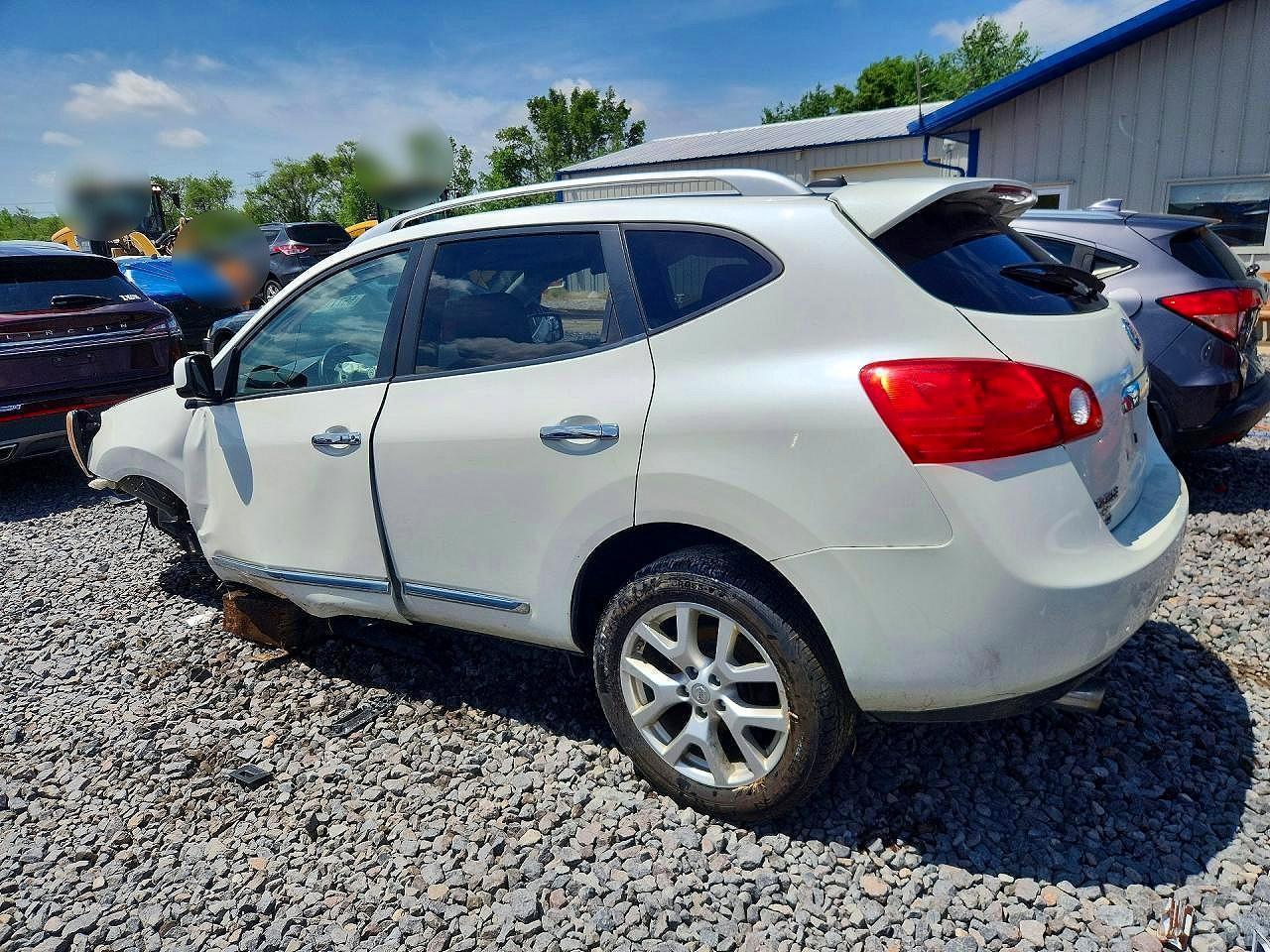 2011 Nissan Rogue S/Sv/Krom - Фото 2