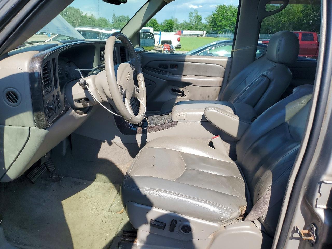 2005 GMC Sierra K1500 Denali - Image 7