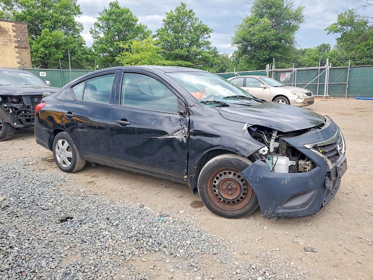 2017 Nissan Versa 1.6 S Plus - Фото 4