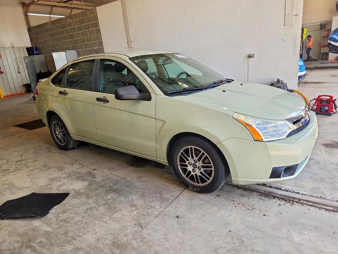 2010 Ford Focus Se - Фото 4