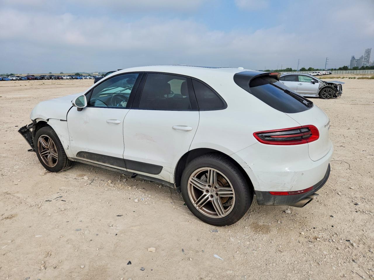 2016 Porsche Macan S - Image 2