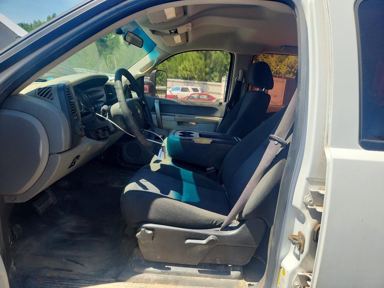 2012 Chevrolet Silverado C2500 Heavy Duty - Фото 7