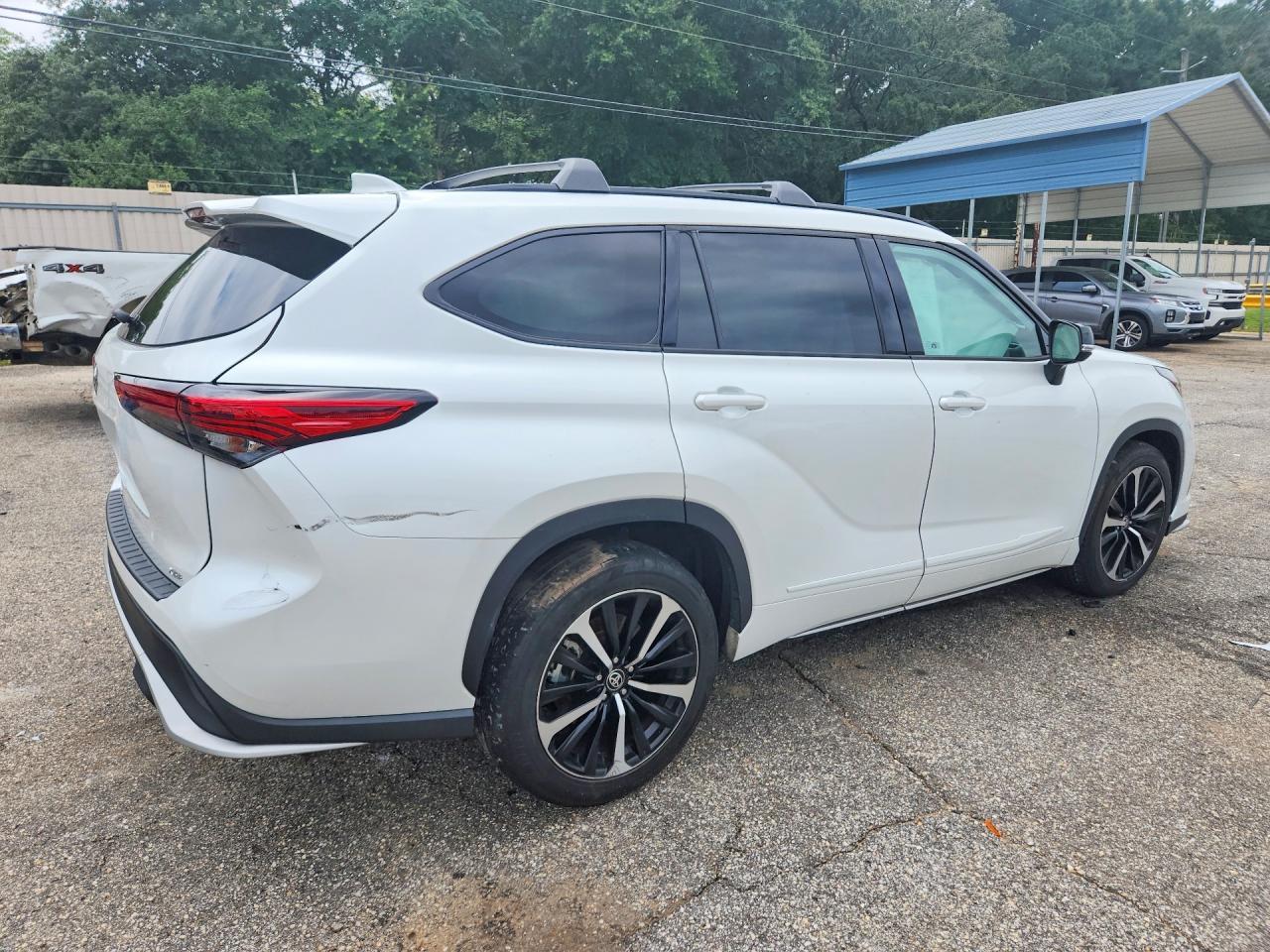 2022 Toyota Highlander Xse - Фото 3