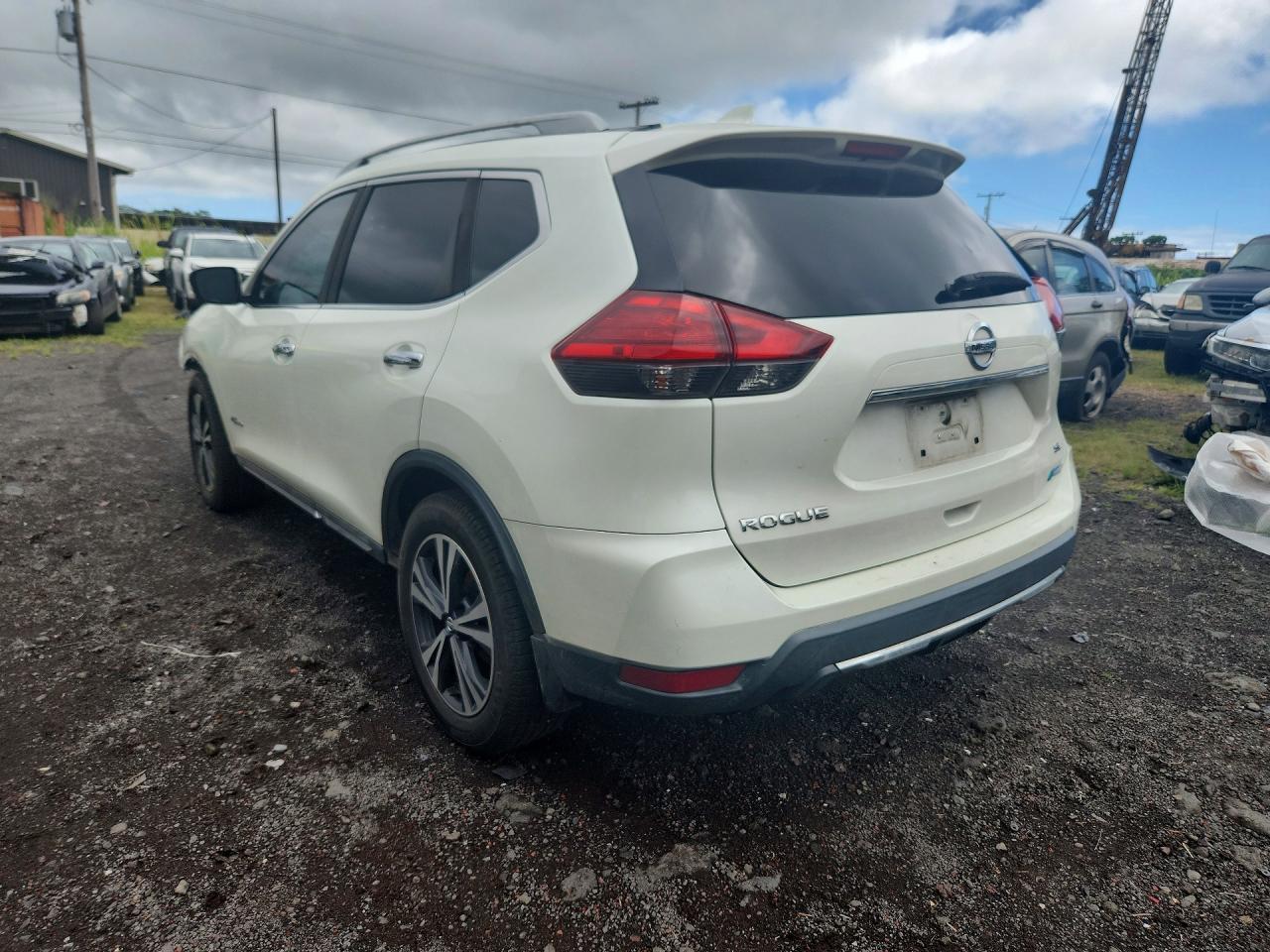 2017 Nissan Rogue Hybrid Sl - Фото 2