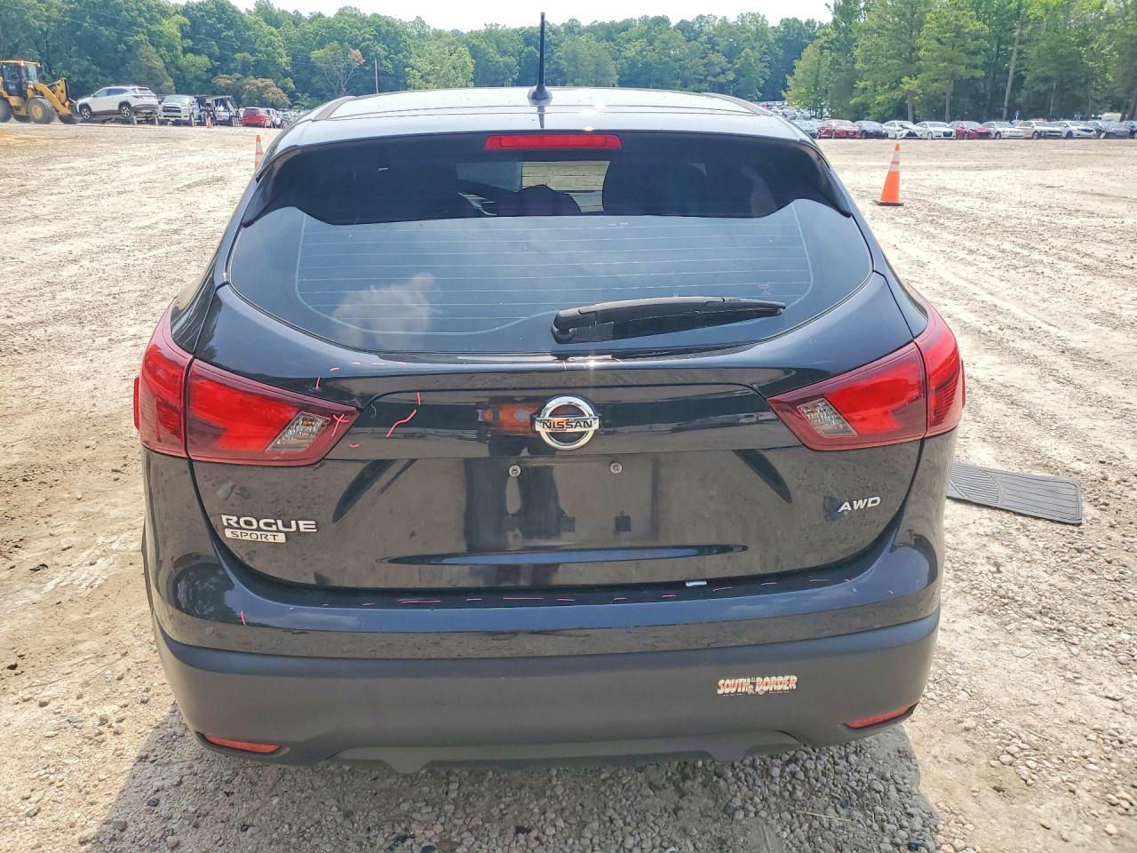 2019 Nissan Rogue Sport S - Фото 6