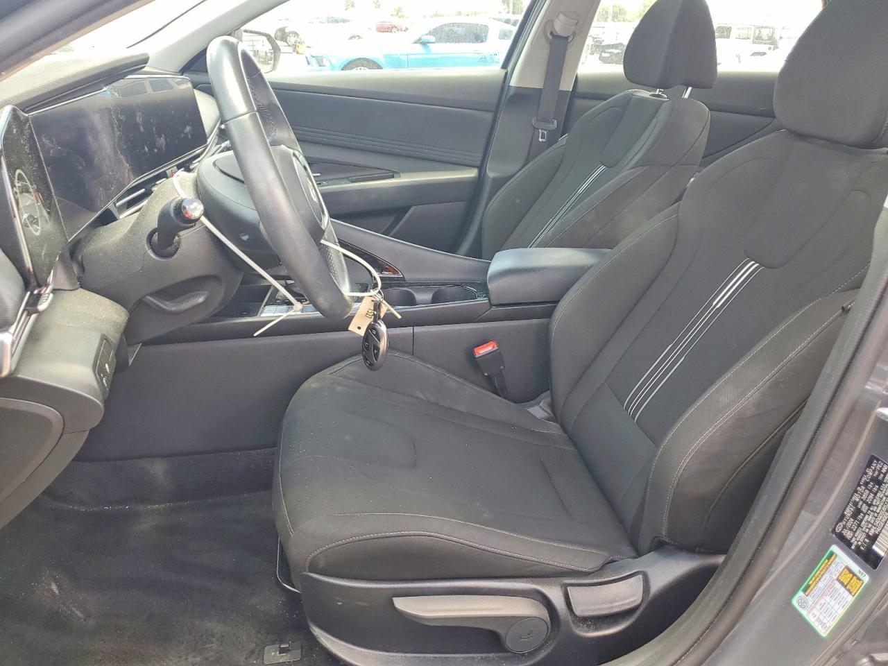2025 Hyundai Elantra Sel - Фото 7