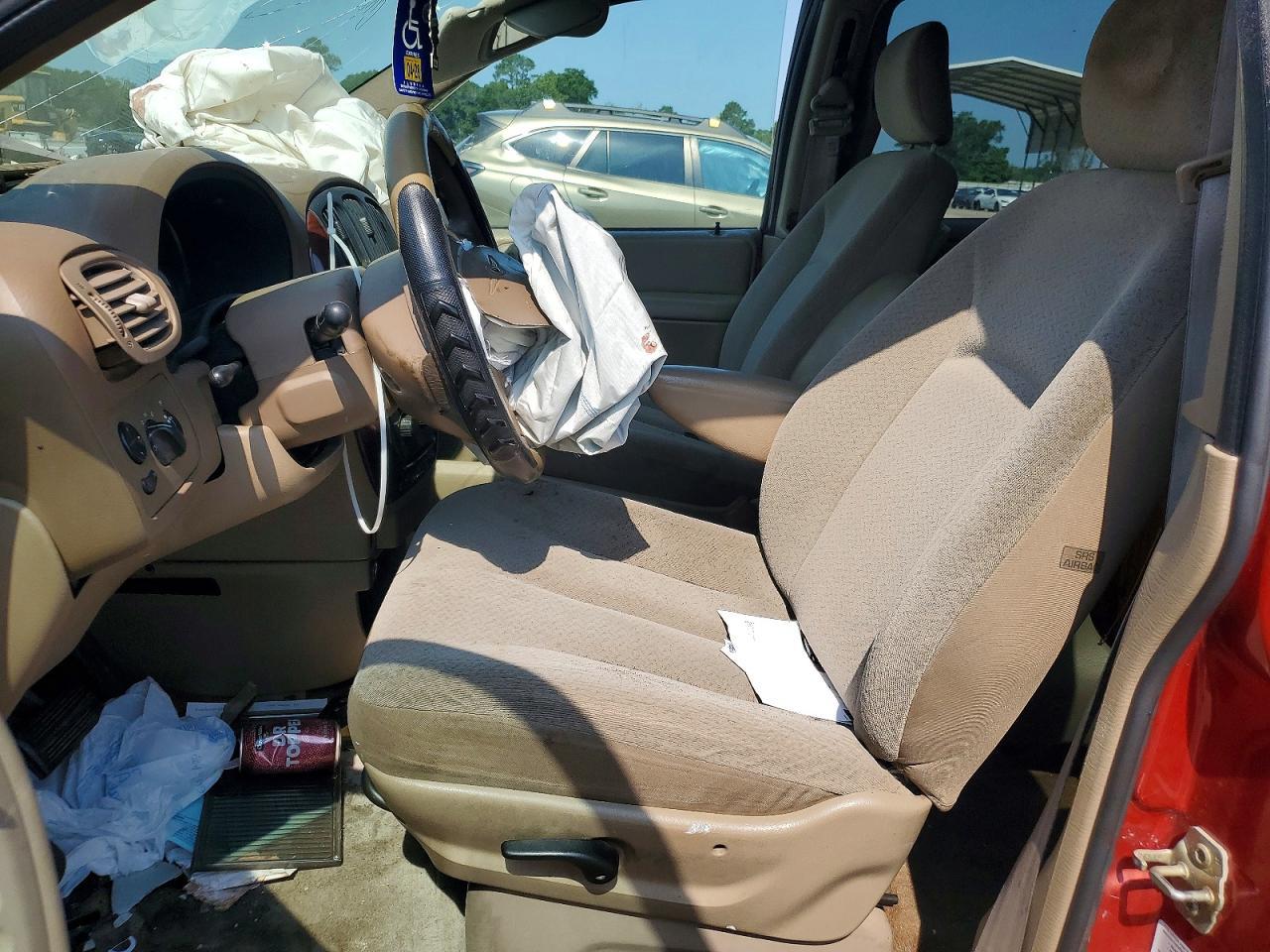 2003 Chrysler Town & Country Lx - Фото 7