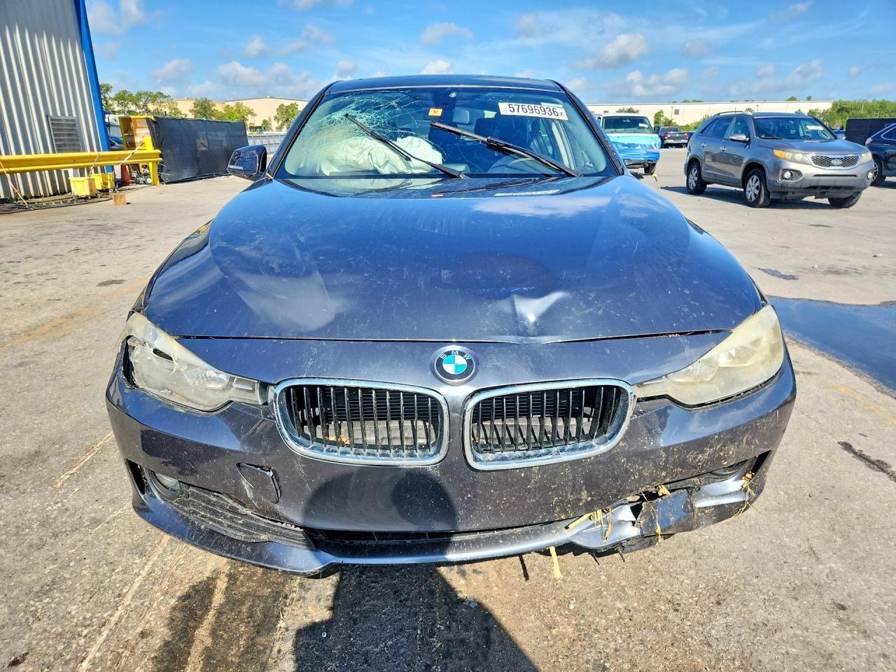 2015 BMW 320 I - Фото 5