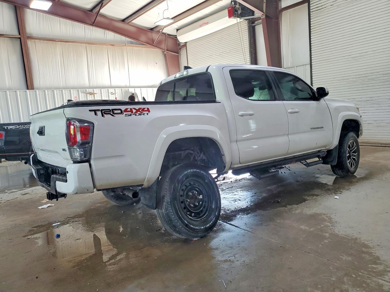2022 Toyota Tacoma Trd Sport - Фото 3