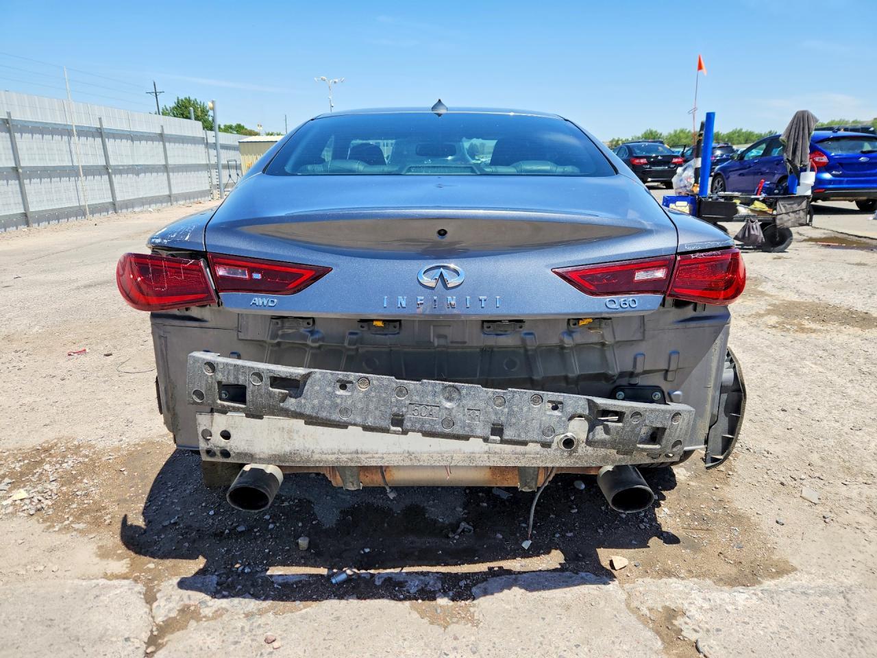 2019 Infiniti Q60 3.0T Luxe - Фото 6