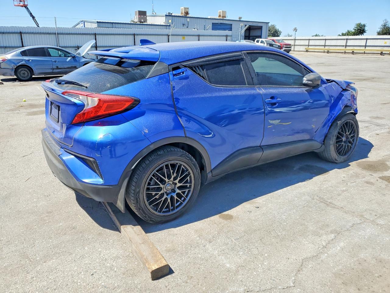 2018 Toyota C-Hr Xle Premium - Фото 3