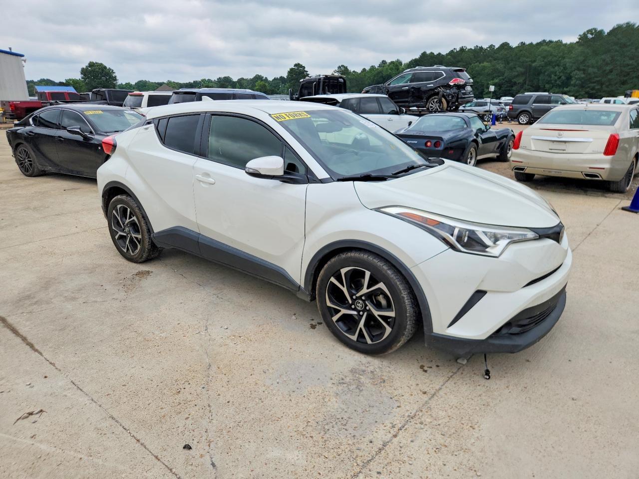 2018 Toyota C-Hr Xle - Image 4