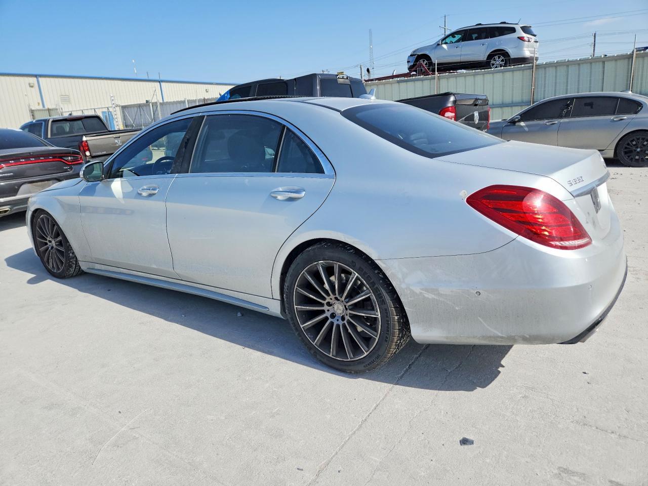 2015 Mercedes-Benz S 550 - Фото 2