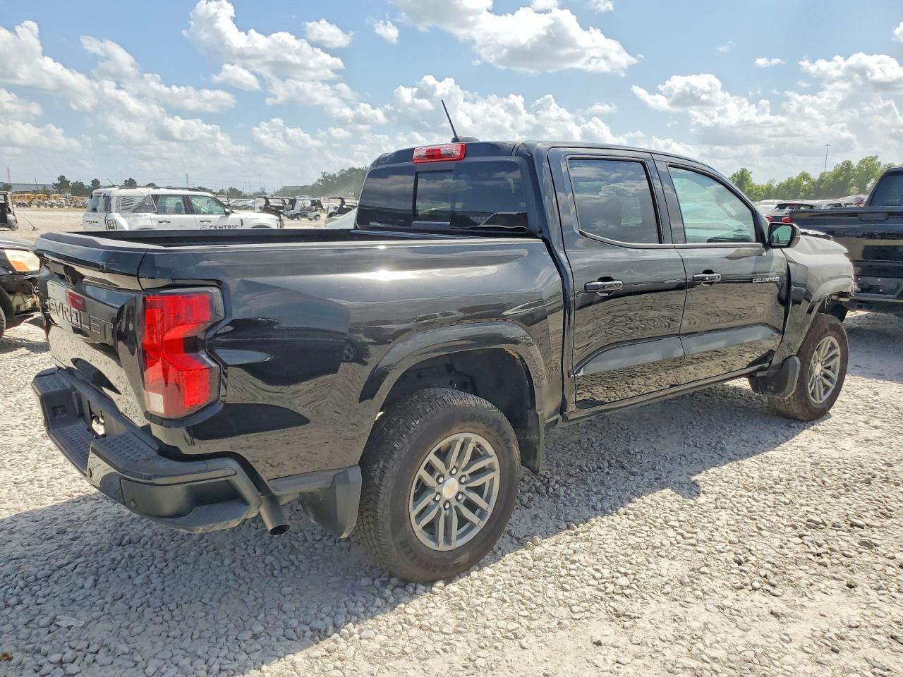 2026 Chevrolet Colorado Lt - Image 3