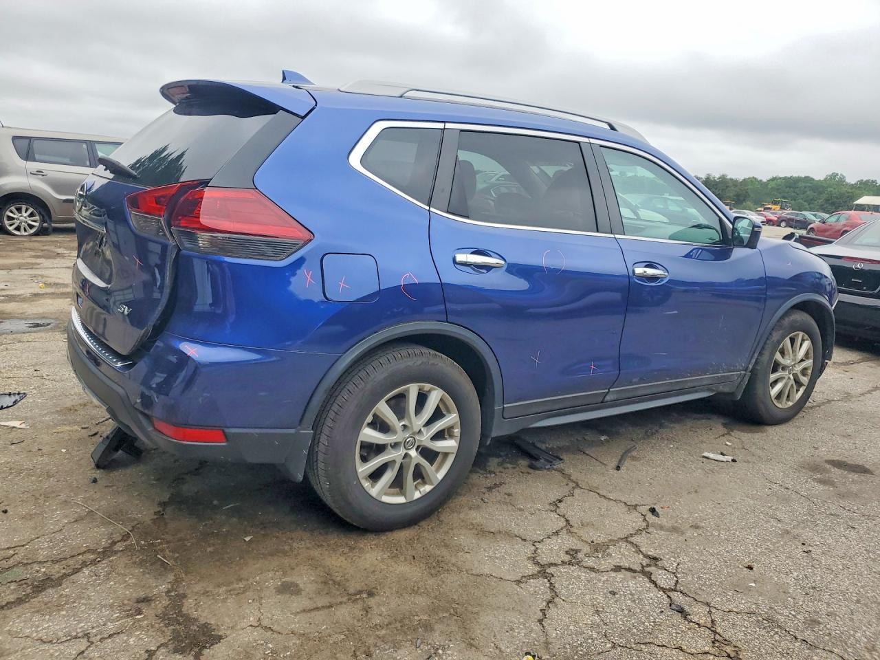 2018 Nissan Rogue Sv - Image 3