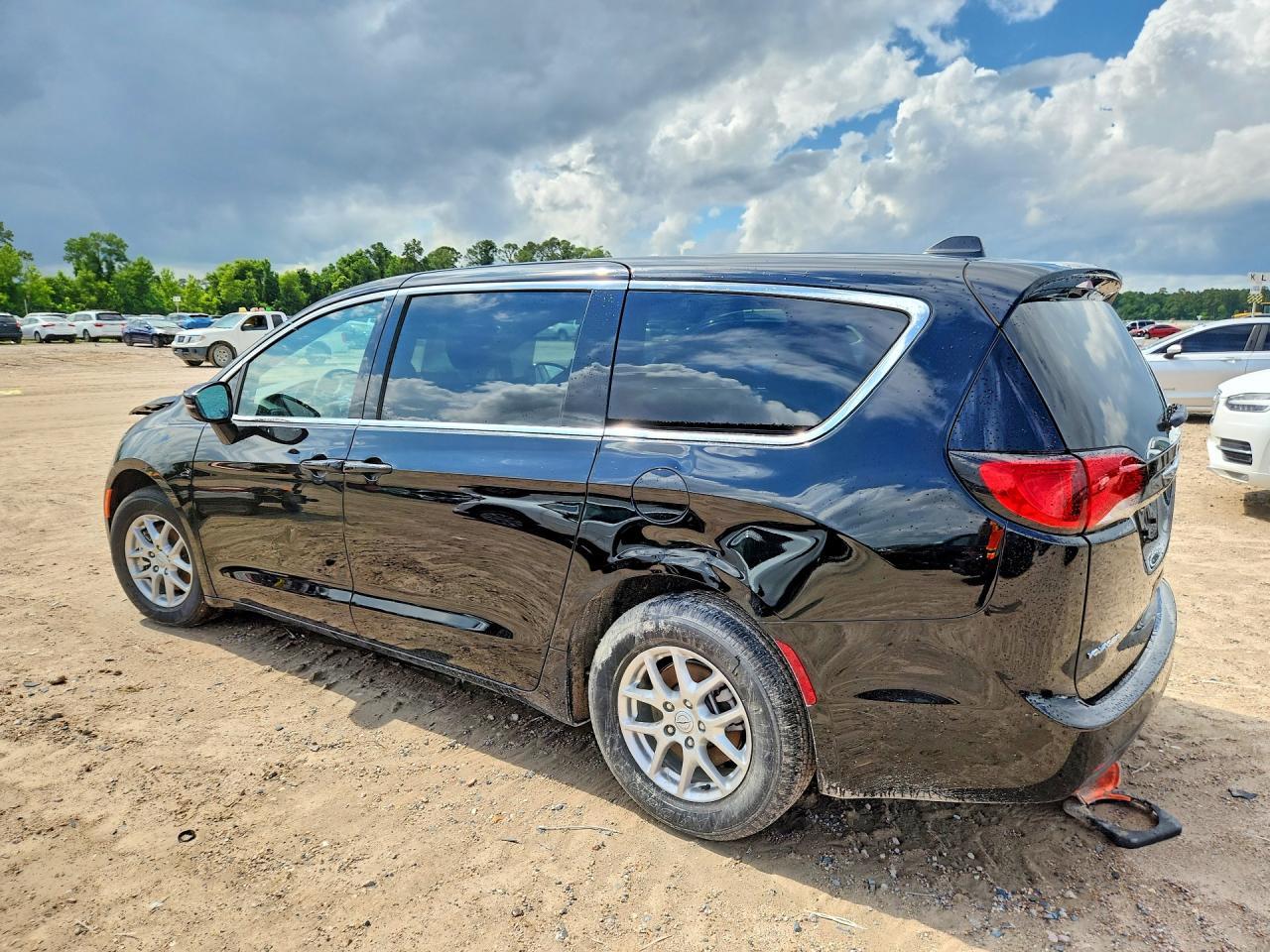 2026 Chrysler Voyager Lx - Image 2