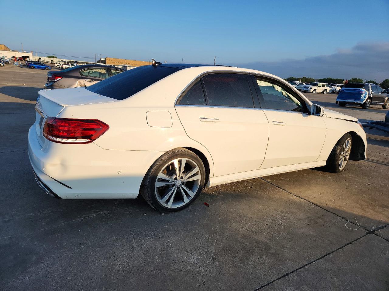 2016 Mercedes-Benz E 350 - Image 3
