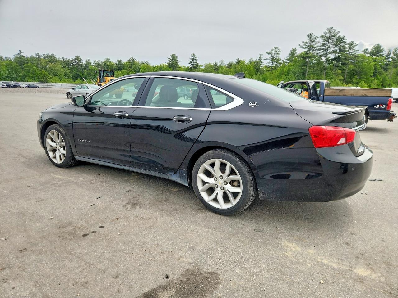 2014 Chevrolet Impala Lt - Image 2
