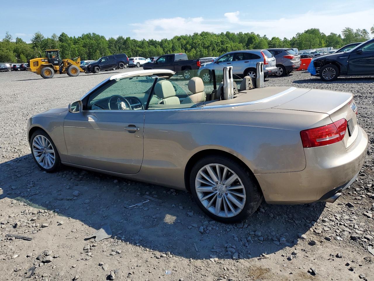 2011 Audi A5 Premium Plus - Фото 2