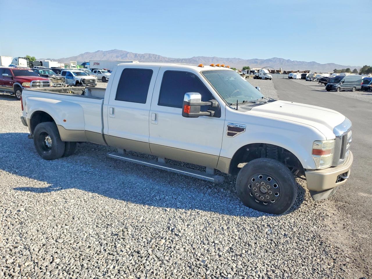 2010 Ford F350 Super Duty - Фото 4