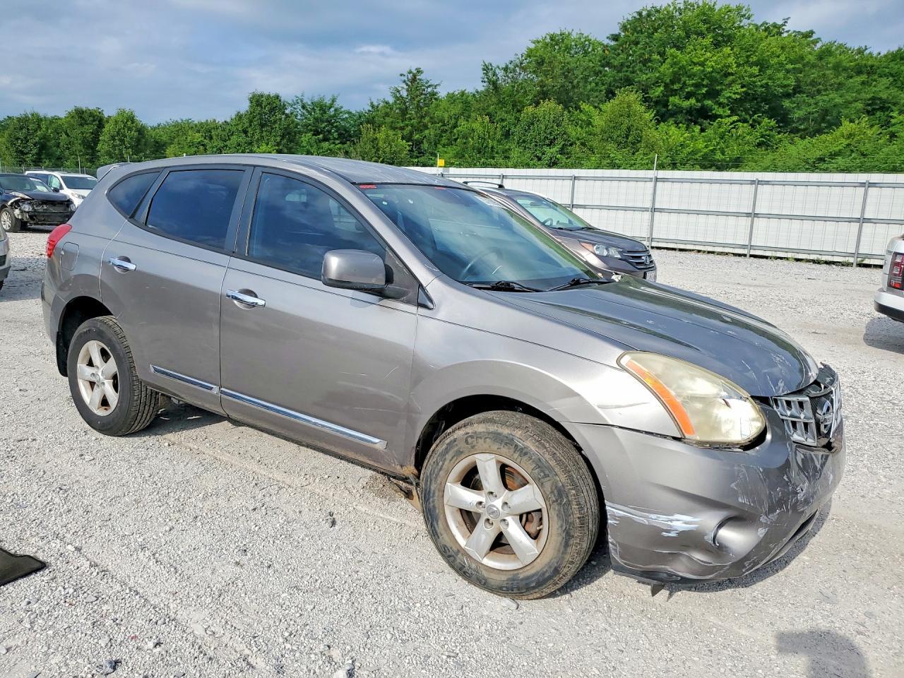 2013 Nissan Rogue S - Image 4