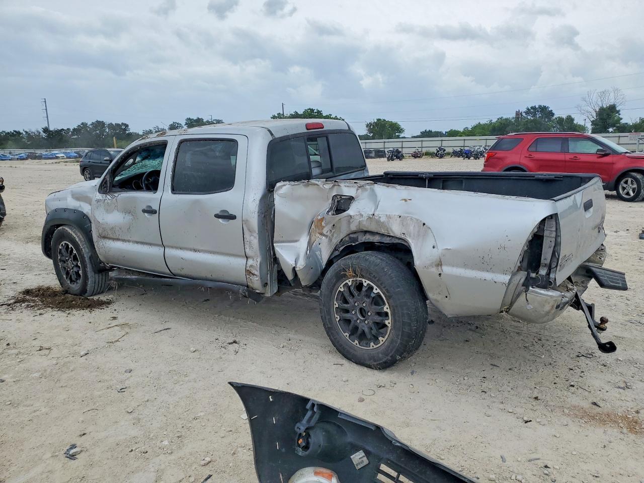 2006 Toyota Tacoma Double Cab Prerunner Long Bed - Image 2