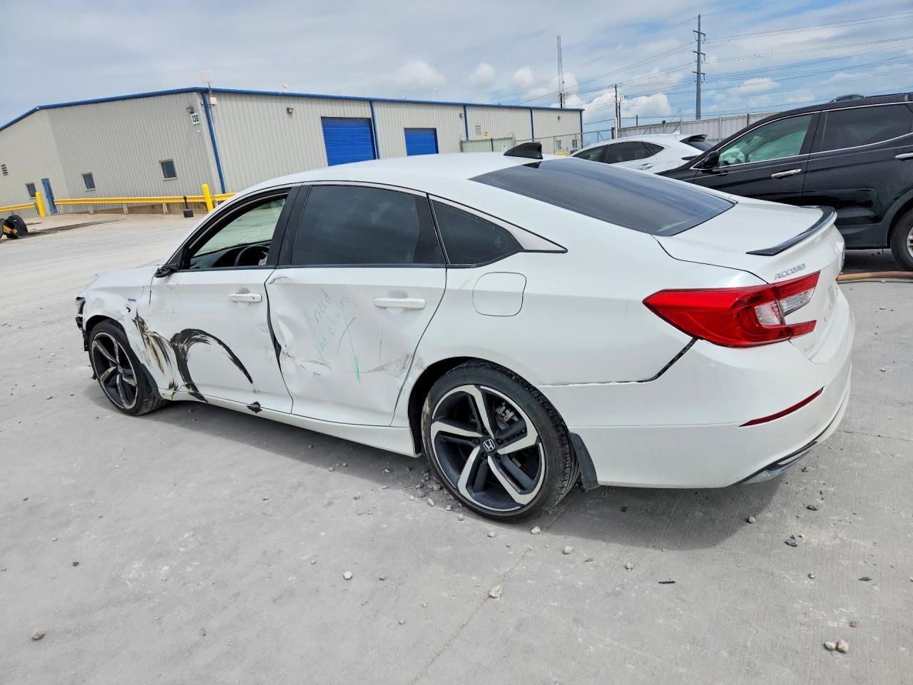 2022 Honda Accord Hybrid Sport - Фото 2