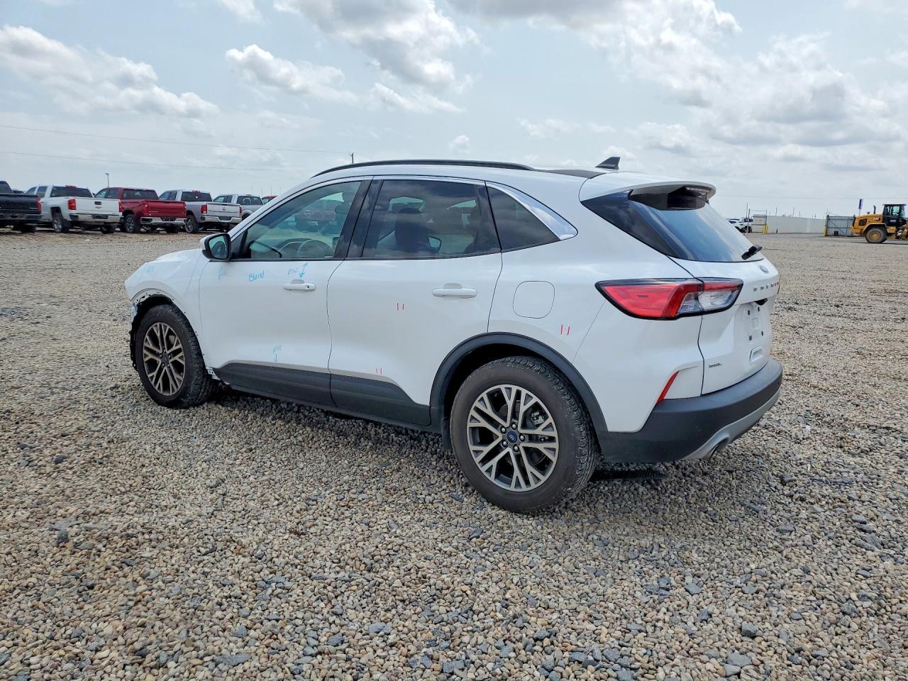 2021 Ford Escape Sel - Image 2