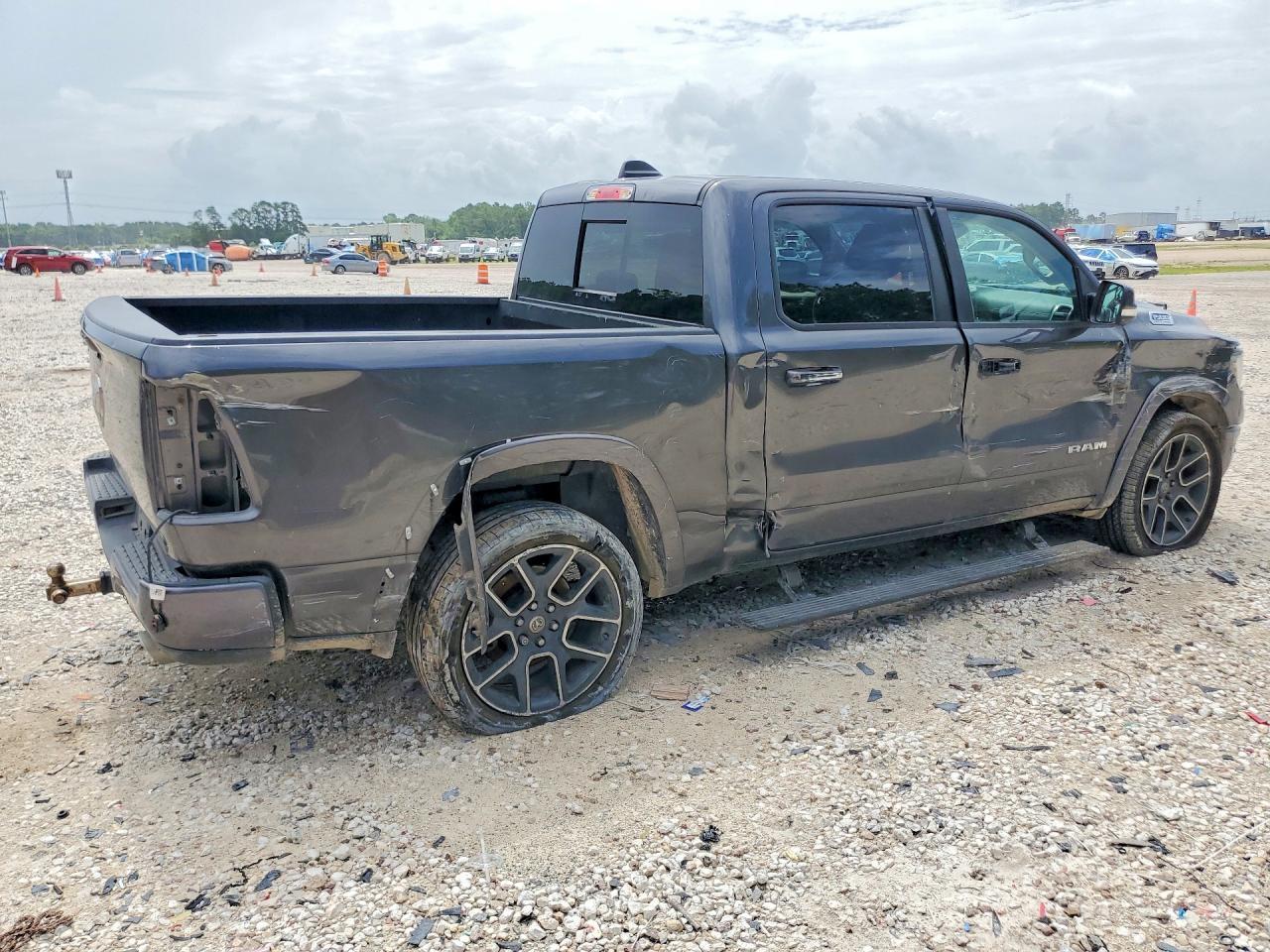 2021 Ram 1500 Laramie - Image 3