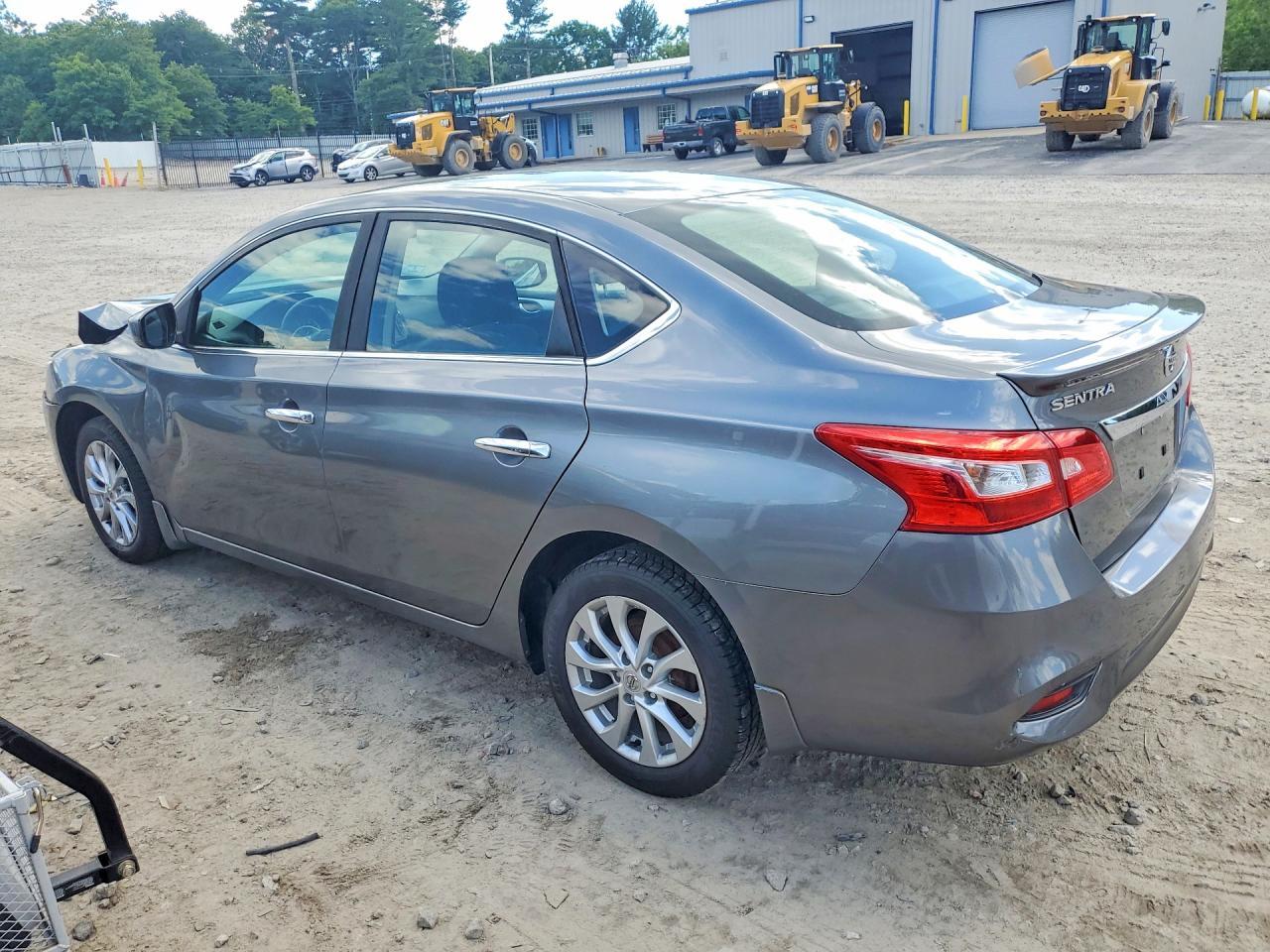 2019 Nissan Sentra S - Фото 2