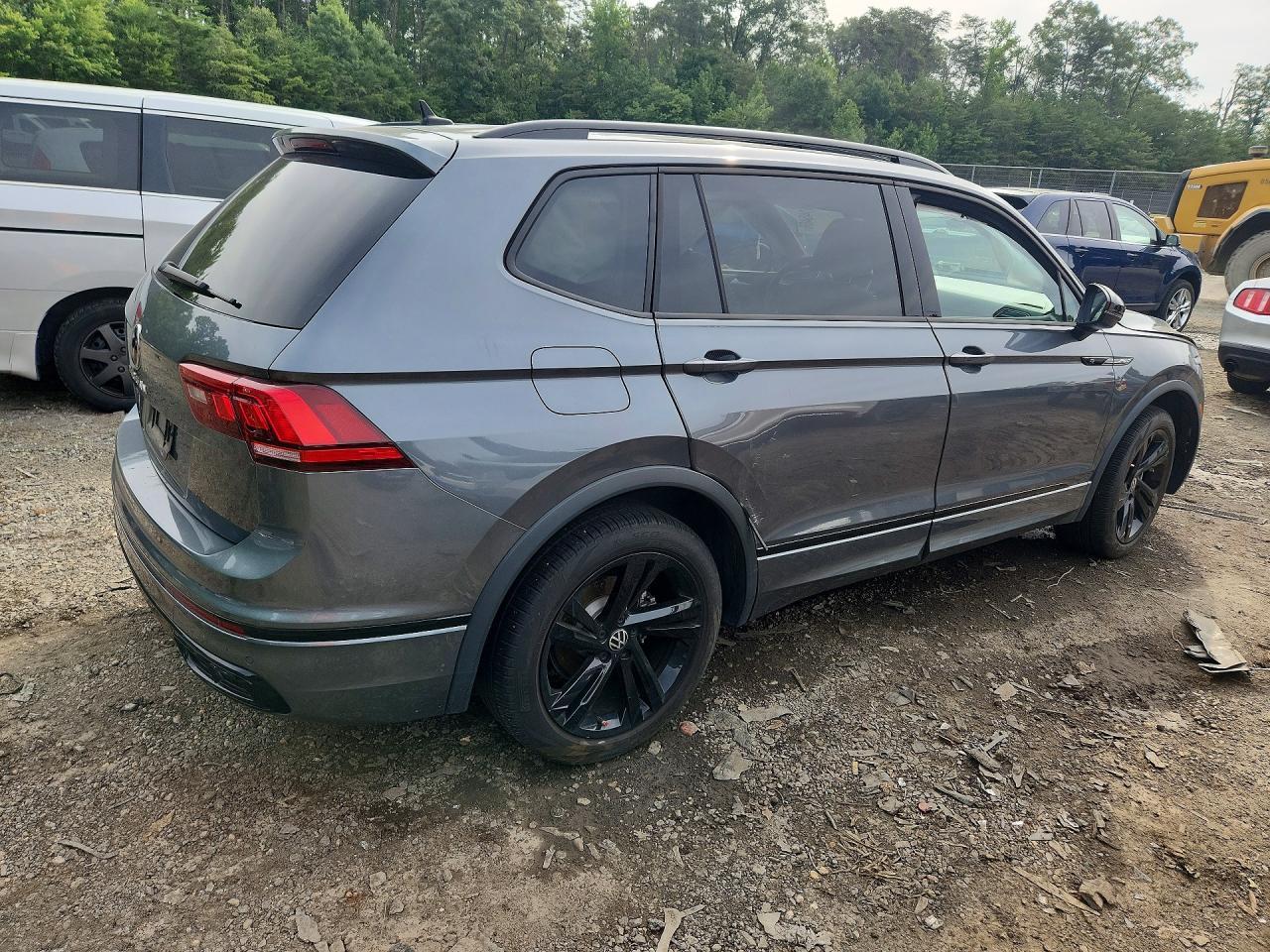 2024 Volkswagen Tiguan Se R-Line Black - Фото 3