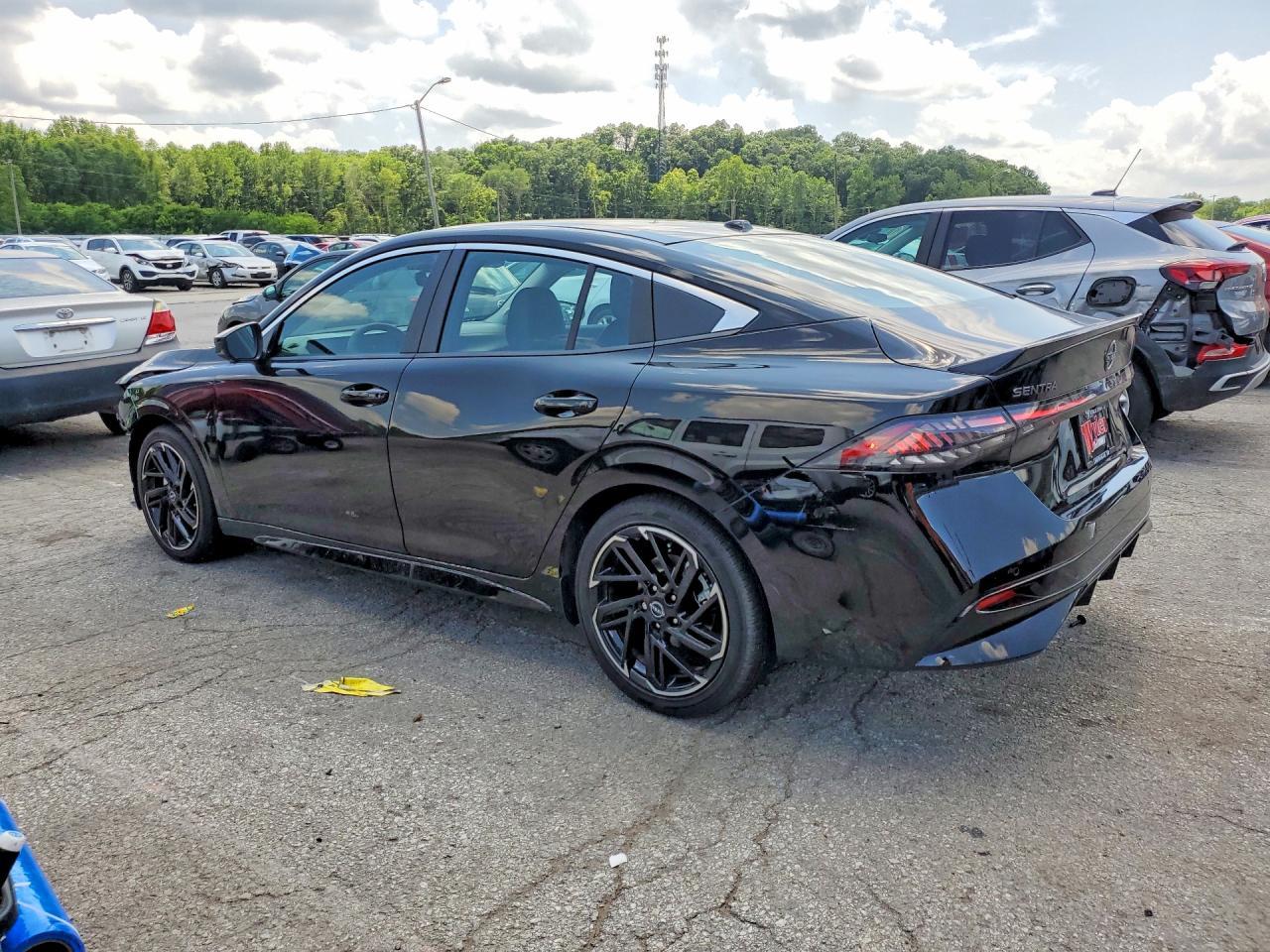 2026 Nissan Sentra Sr - Image 2