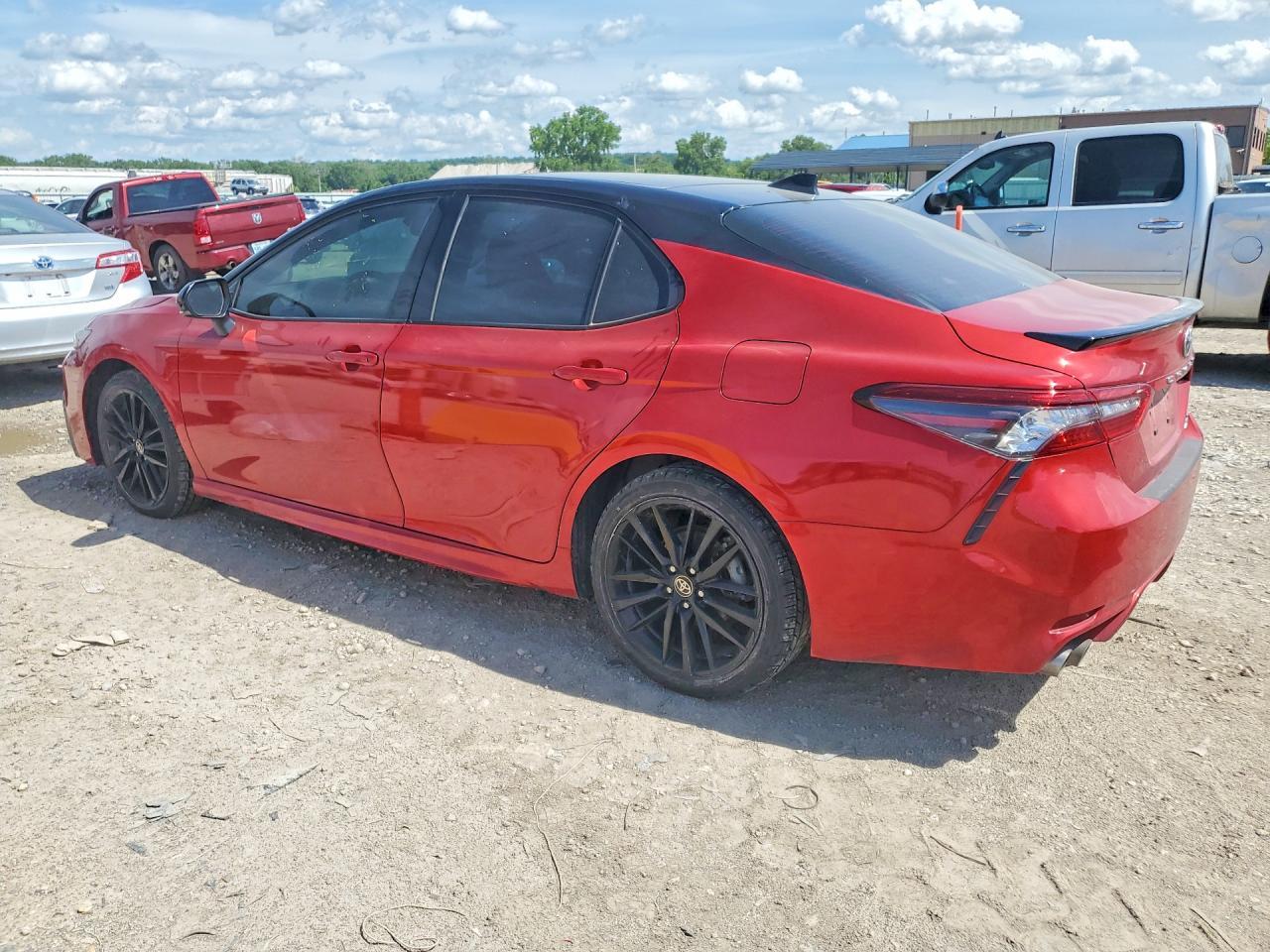 2022 Toyota Camry Xse - Image 2