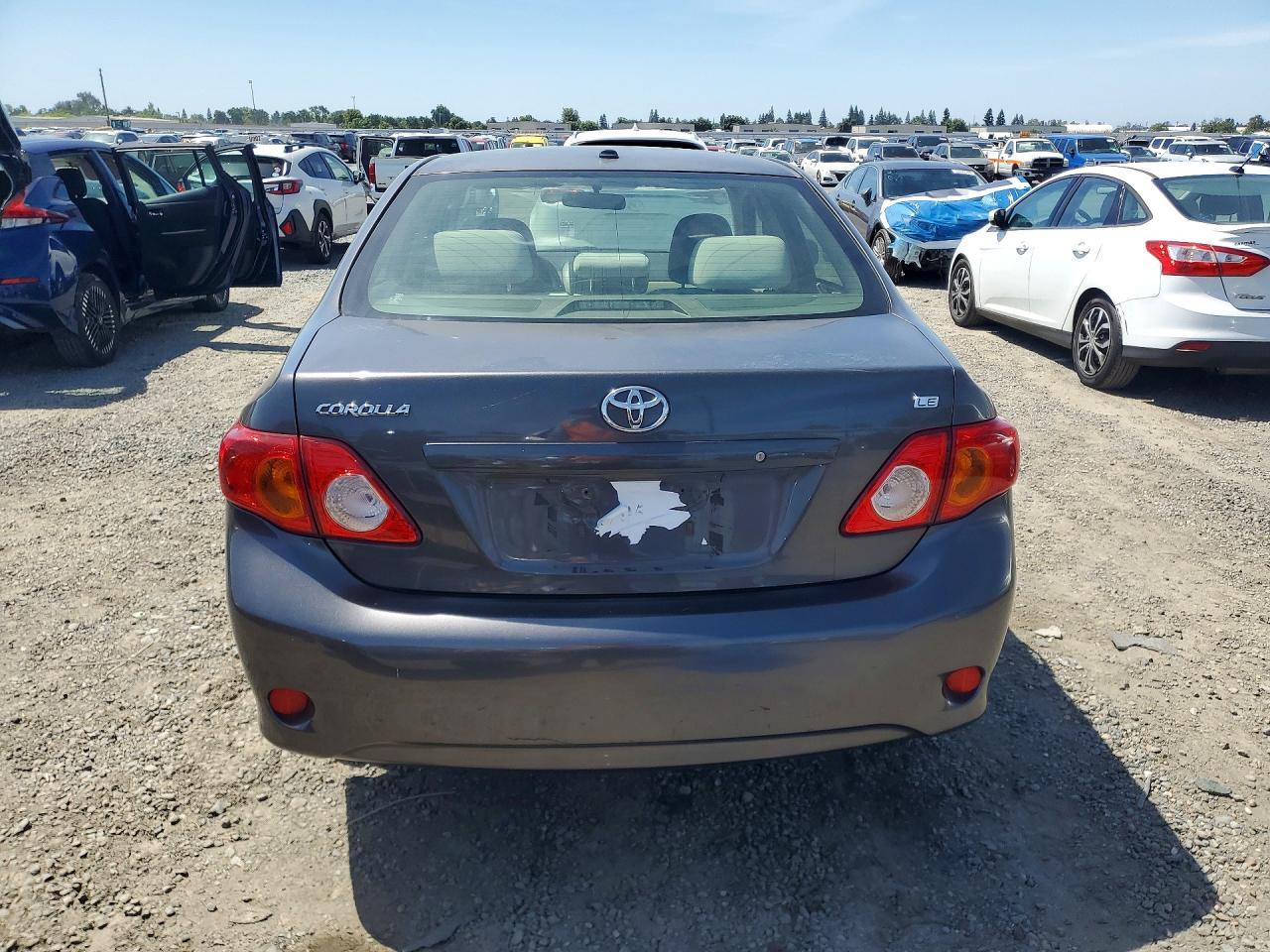 2010 Toyota Corolla Le - Image 6