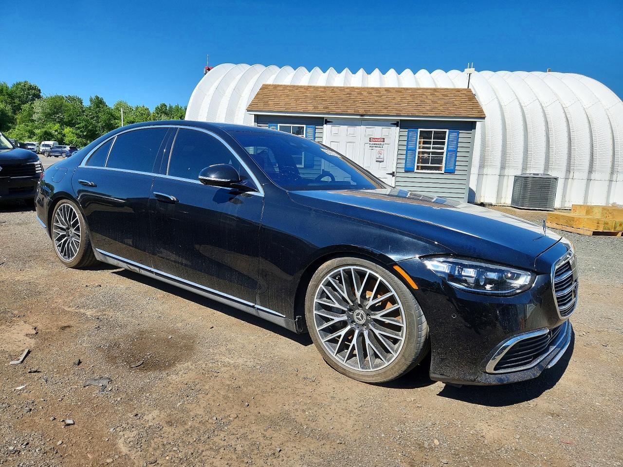 2022 Mercedes-Benz S 500 4Matic - Image 4