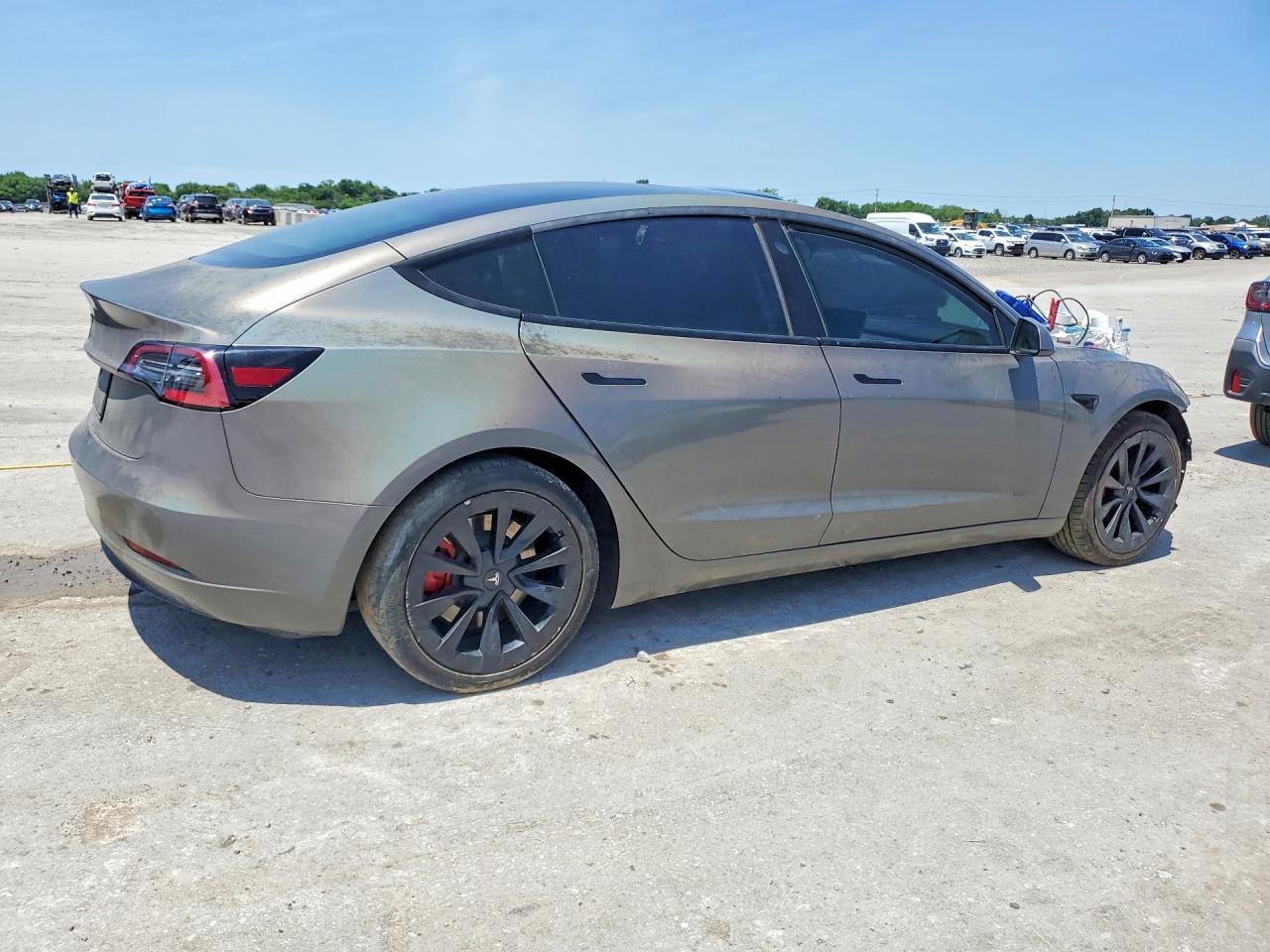 2021 Tesla Model 3 - Фото 3