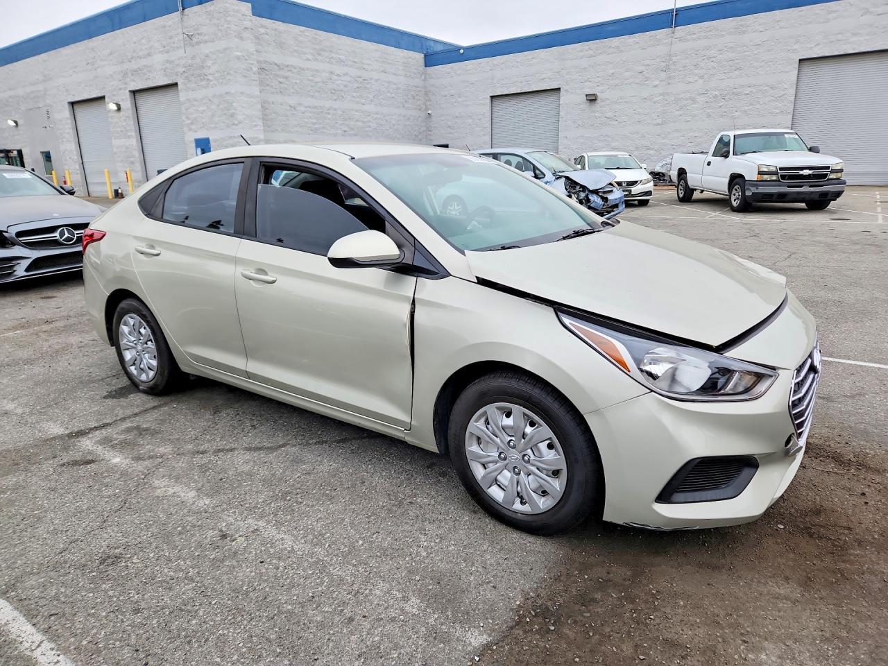 2019 Hyundai Accent Se - Image 4