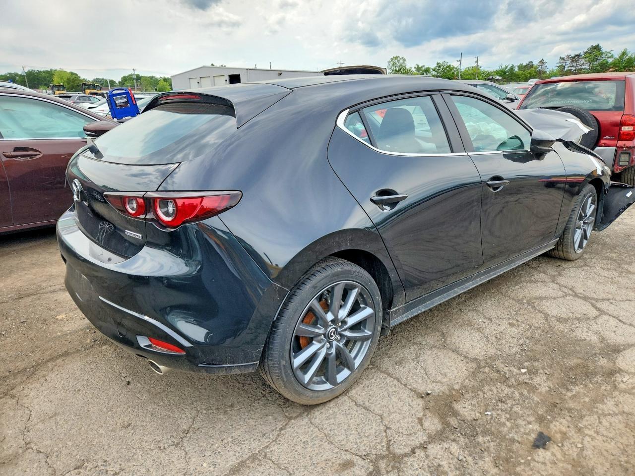 2024 Mazda 3 Preferred - Фото 3