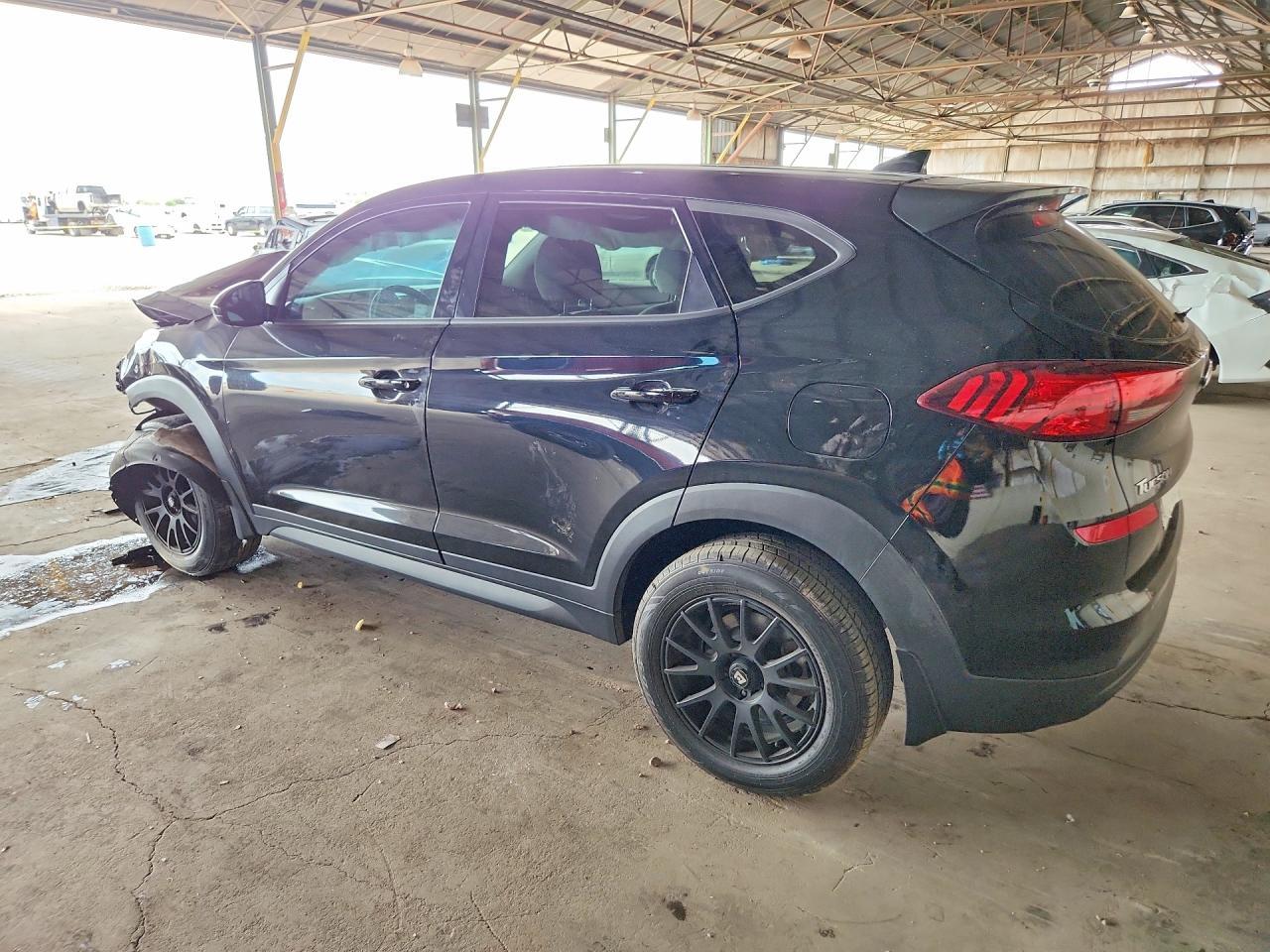 2021 Hyundai Tucson Se - Фото 2