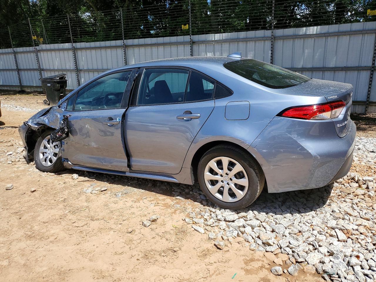 2023 Toyota Corolla Le - Image 2