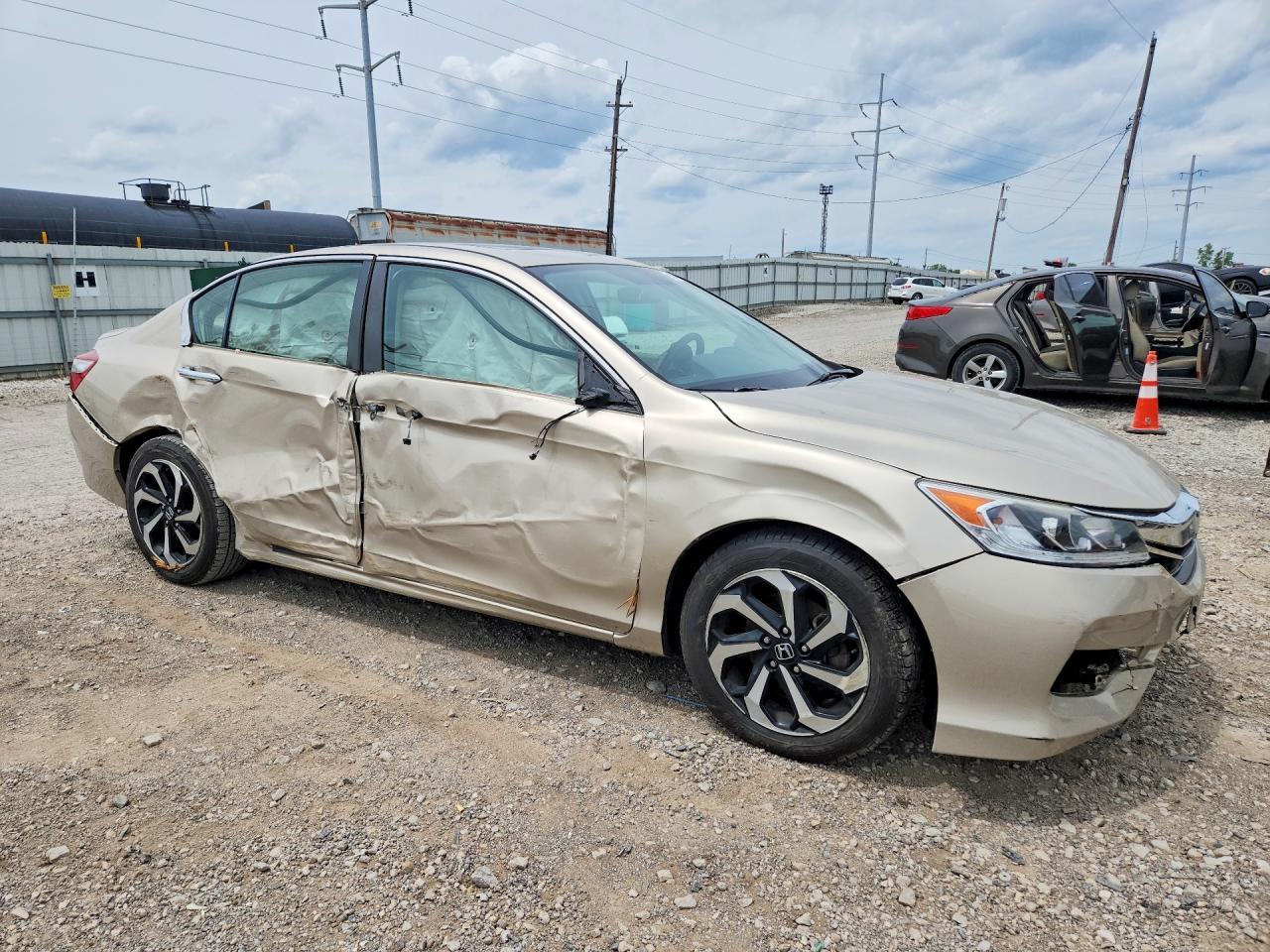 2017 Honda Accord Ex - Image 4