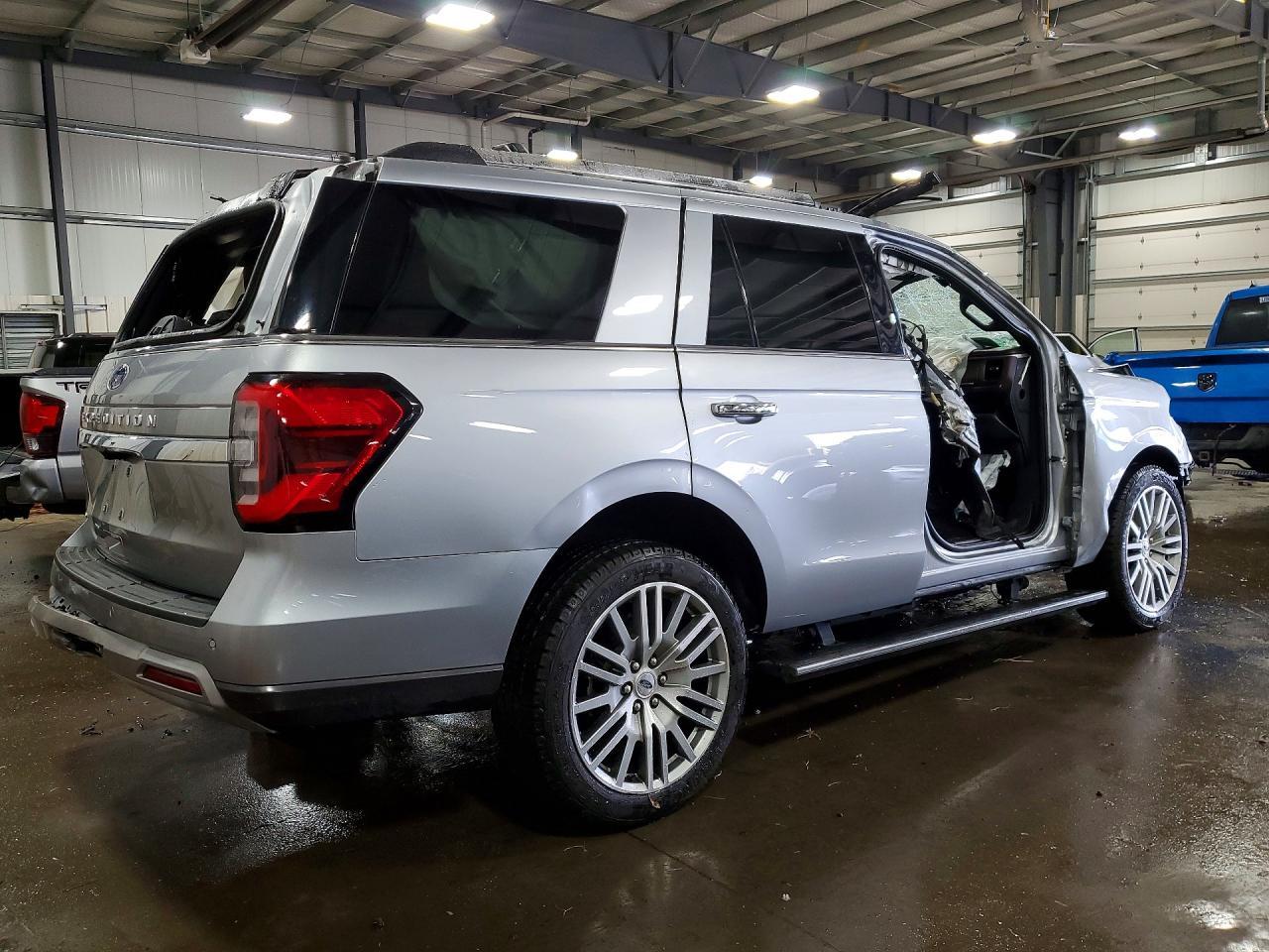 2022 Ford Expedition Limited - Фото 3
